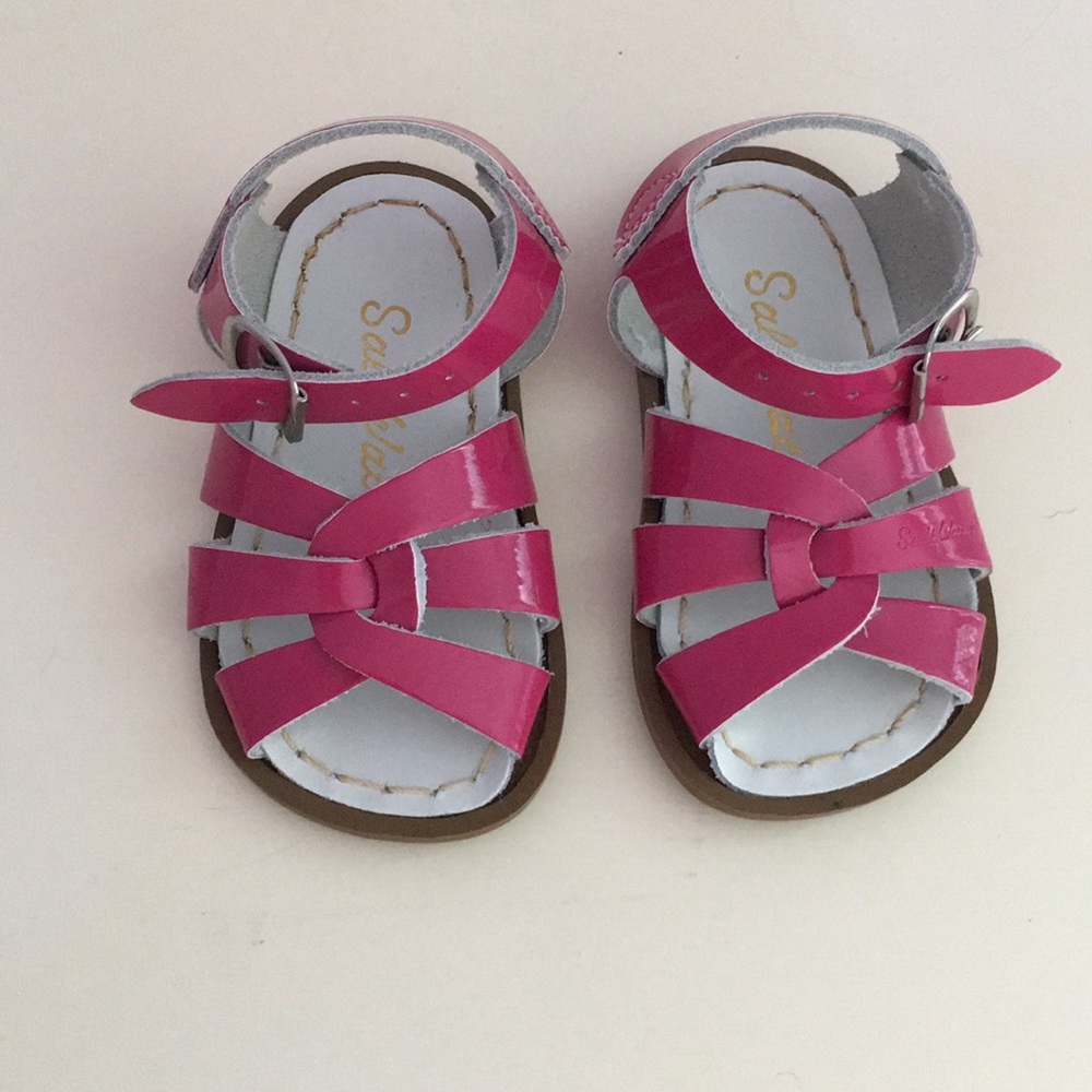 Salt Water Sandals size 4 (toddler)